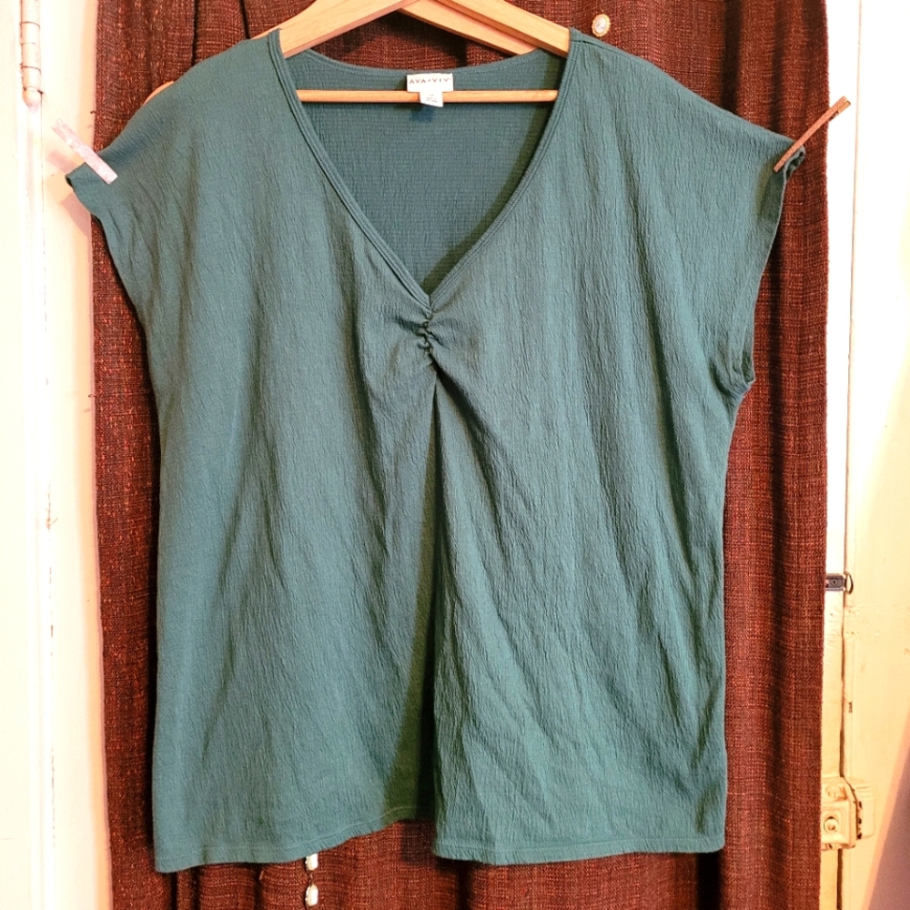 Ava & Viv Green V-neck Top 1X